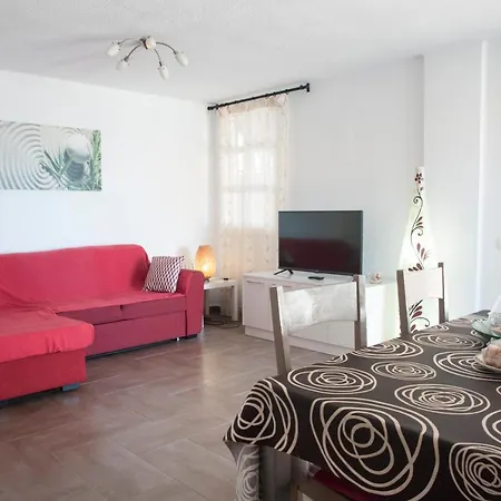 Santiago Ii Apartment *